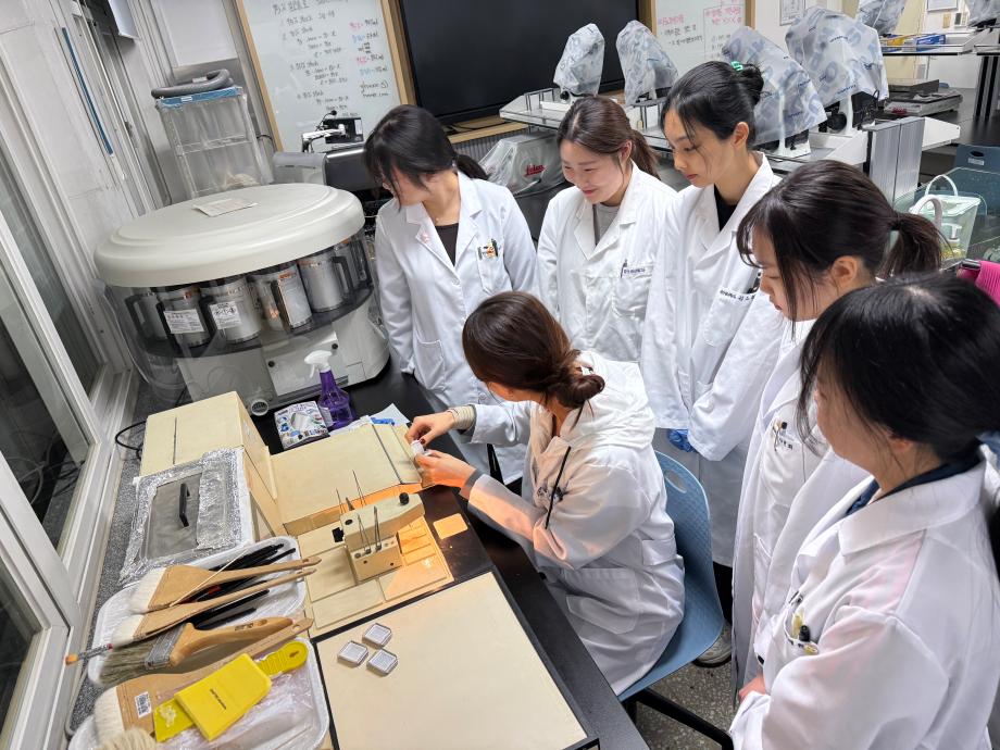 포매 및 블럭 트리밍