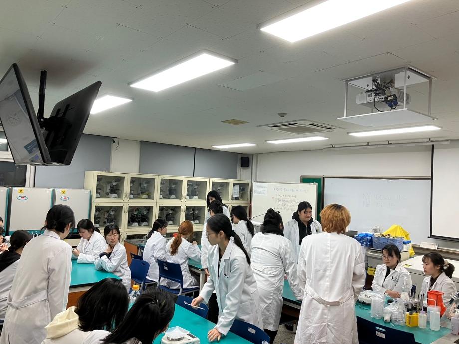 오리엔테이션 및 배지 제조